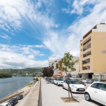 Apartamento Penthouse Douro Valley With Terrace Peso da Régua Exterior foto